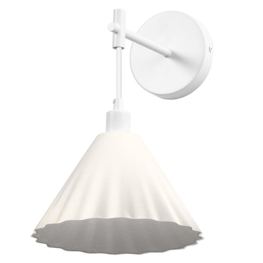 Applique blanche de face avec bras articulé et abat-jour conique plissé