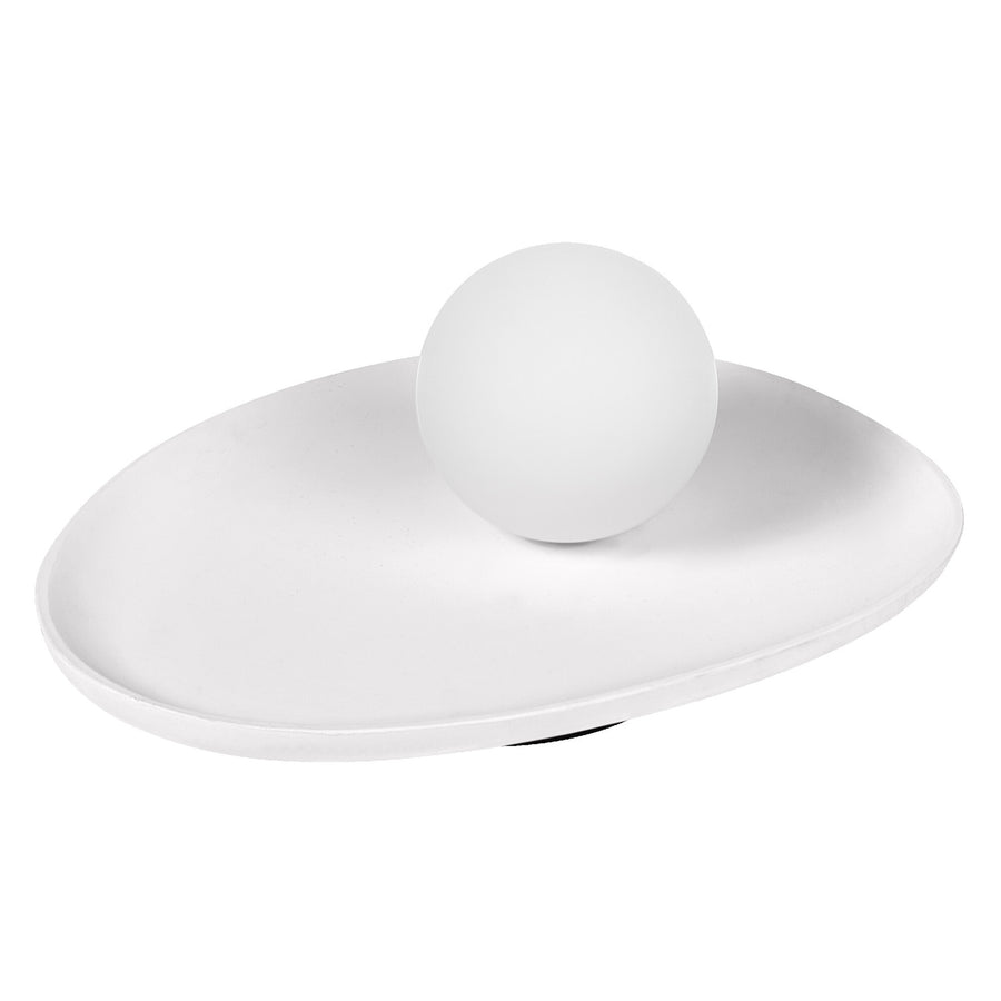 Lampe à poser blanche avec plateau ovale et globe sphérique sur fond blanc