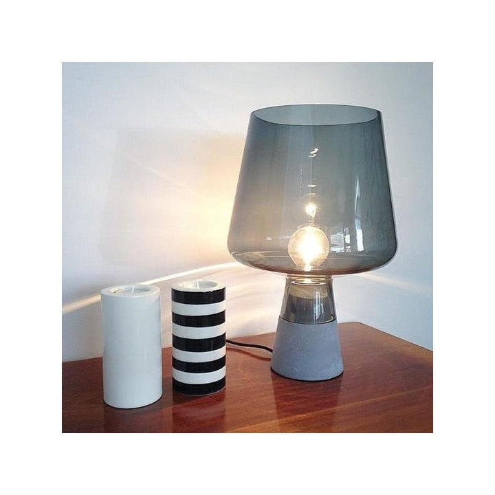 Lampe Art Deco Verre et Béton | Silhouette Urbaine | Designix - Lampe de chevet    - https://designix.fr/