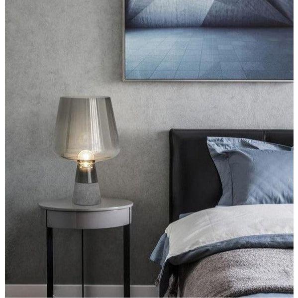 Lampe Art Deco Verre et Béton | Silhouette Urbaine | Designix - Lampe de chevet    - https://designix.fr/