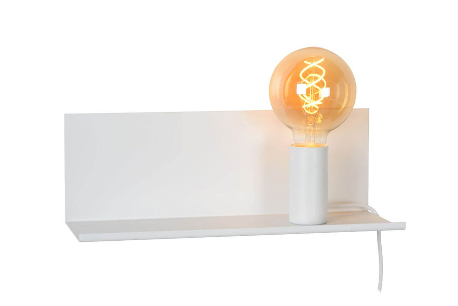 Produit de face sur fond blanc, étagère et douille cylindrique