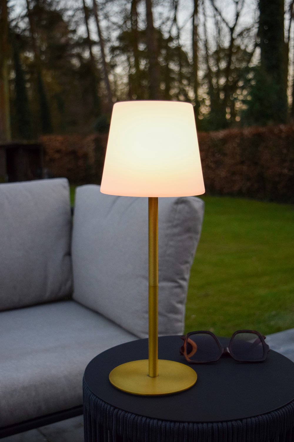 Lampe extérieure Tyon dorée mat et opale (13816/02/02)