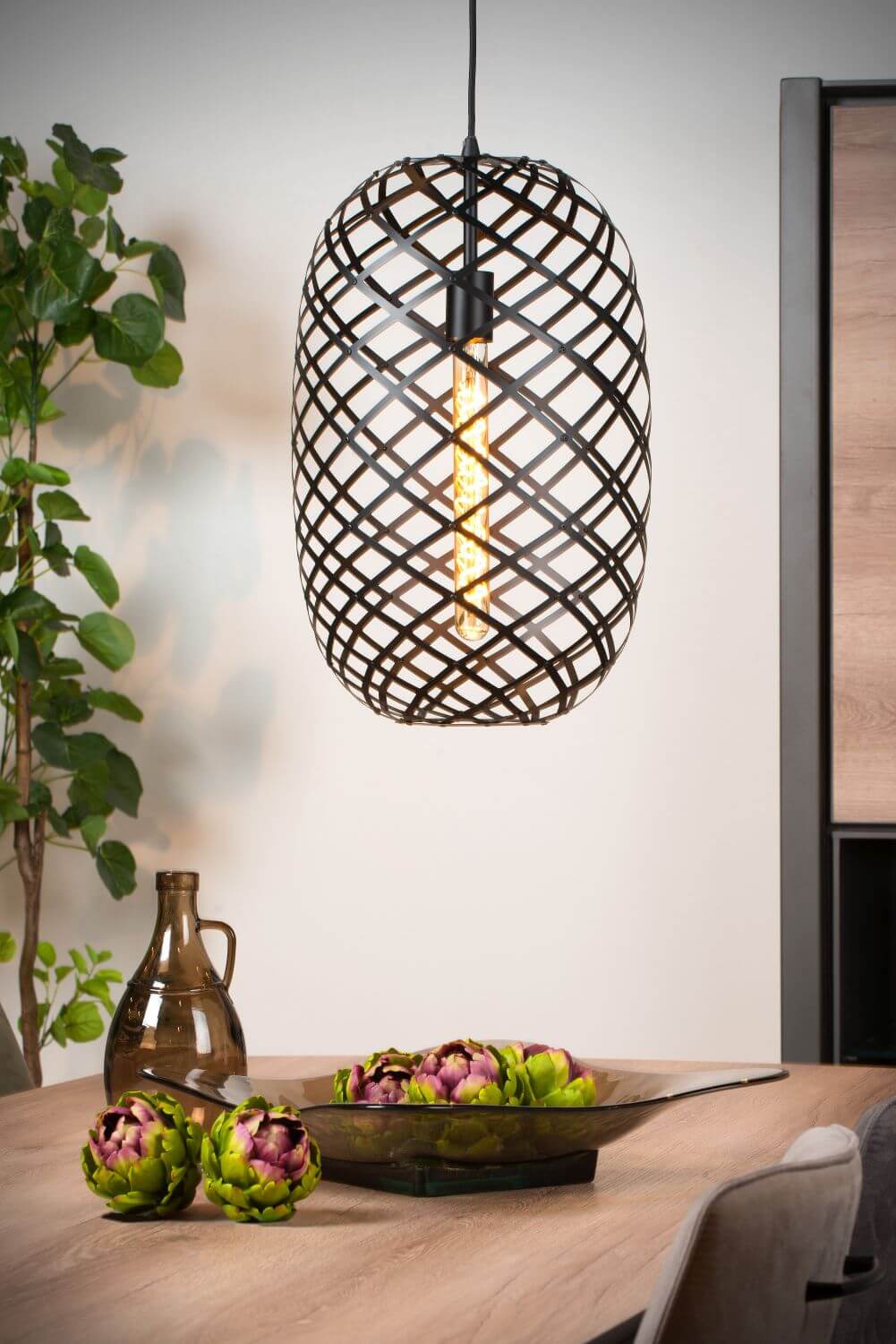 Suspension Wolfram noire