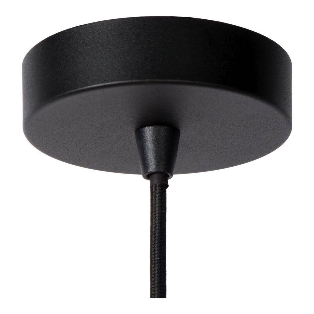 Gros plan sur la rosace de plafond noire et le câble textile tressé qui descend.