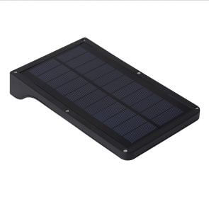 Dos du luminaire dévoilant le panneau solaire noir et ses vis de fixation