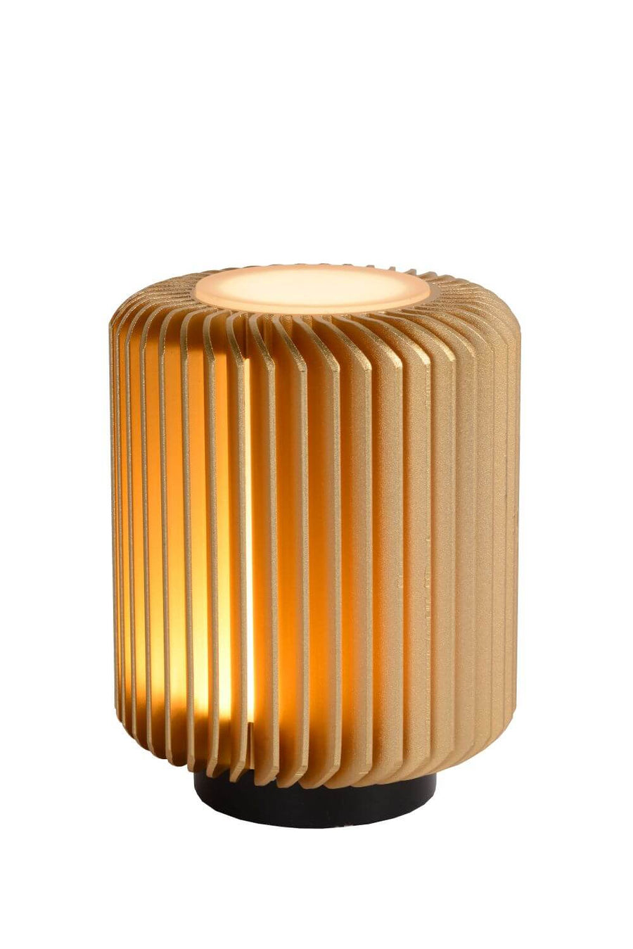 Détail de la partie supérieure avec diffuseur blanc et structure plissée couleur dorée.