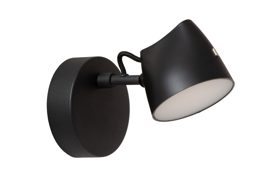 Vue de trois quarts de l'applique noire avec diffuseur blanc, orientable et fixée au mur.