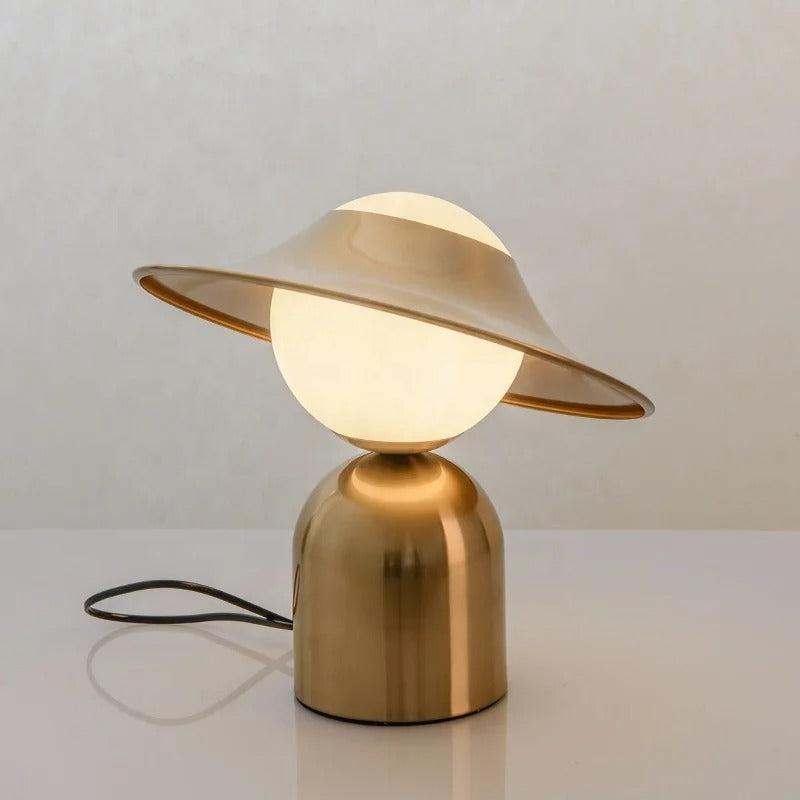 Lampe Chinoise Dorée en Métal | Aura Impérial | Designix - Lampe de chevet Blanc Chaud   - https://designix.fr/