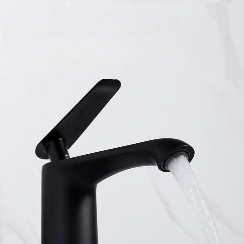 Mitigeur Lavabo | Élégance Prismatique | Designix - Mitigeur Lavabo    - https://designix.fr/