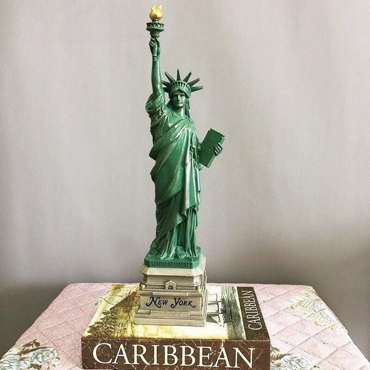 Modèle Réduit Statue Liberté | Oato - Designix Statuette Blanc 11cmx39cm