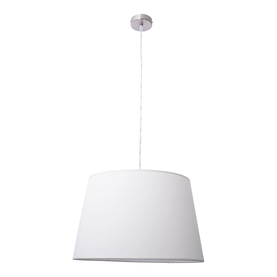 Suspension au grand abat-jour conique en tissu beige clair, fond blanc studio