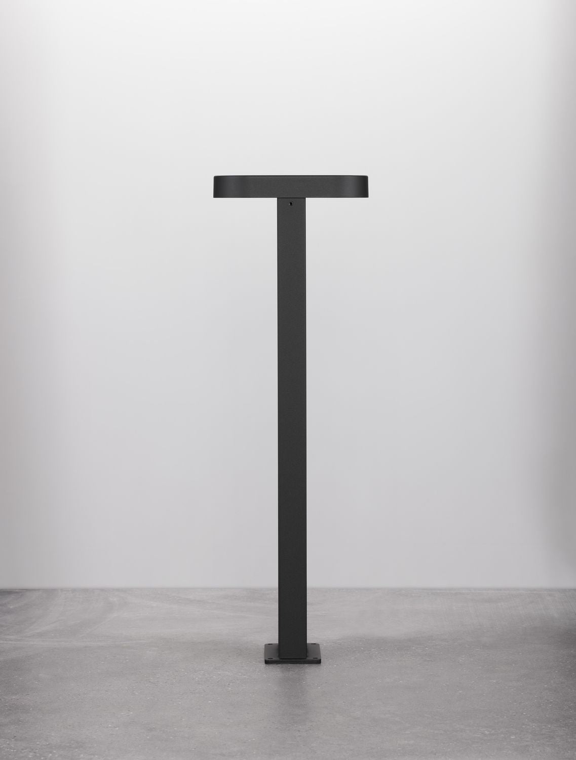 Borne extérieure Ofir noire, H 50 cm