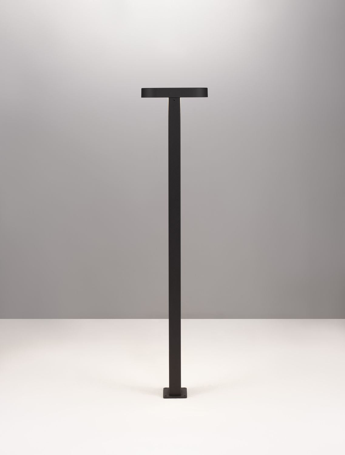 Borne extérieure Ofir noire, H 75 cm