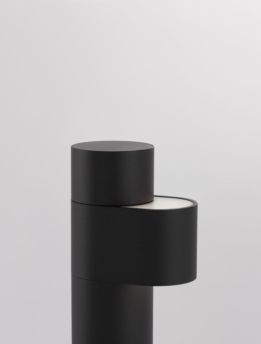 Borne extérieure Aduro noire, H 65 cm