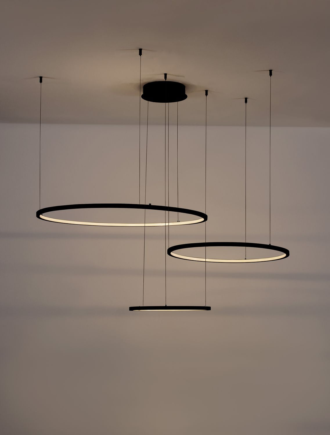 Suspension Purple noire
