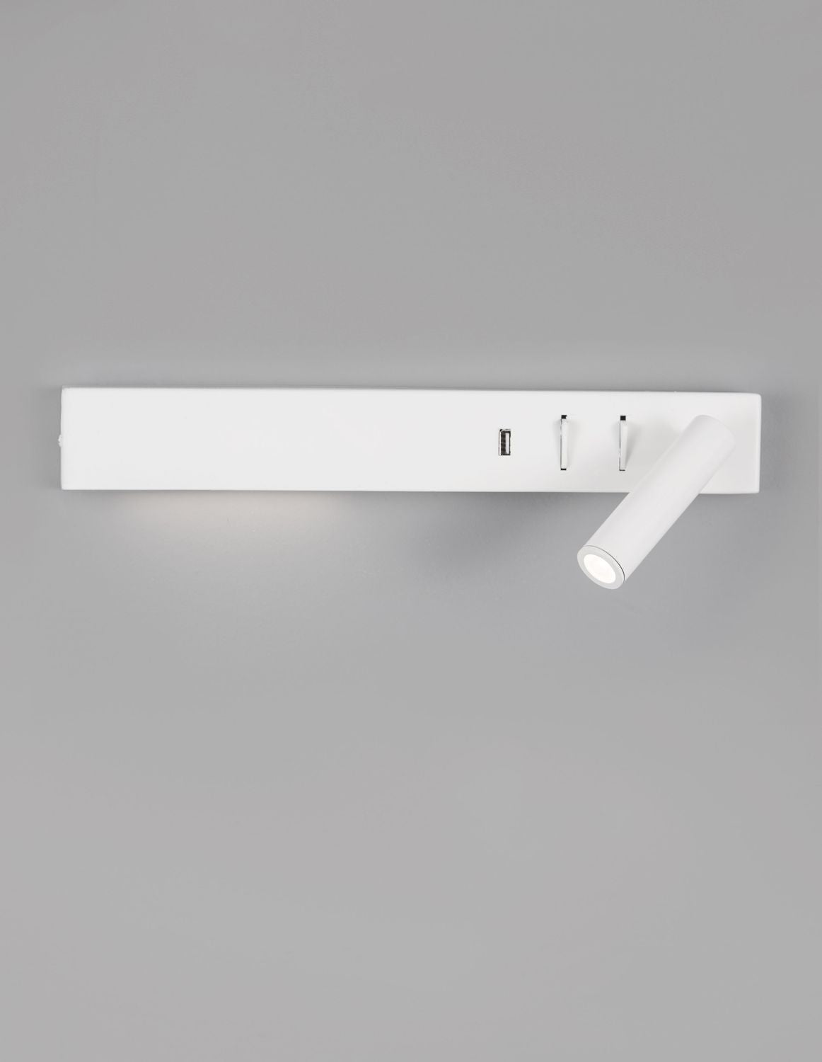 Vue de face du bandeau blanc allumé, halo lumineux diffus sous la base