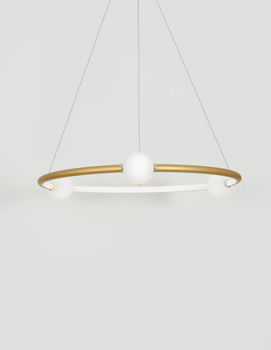 Autre vue d'ensemble du luminaire sur fond gris clair