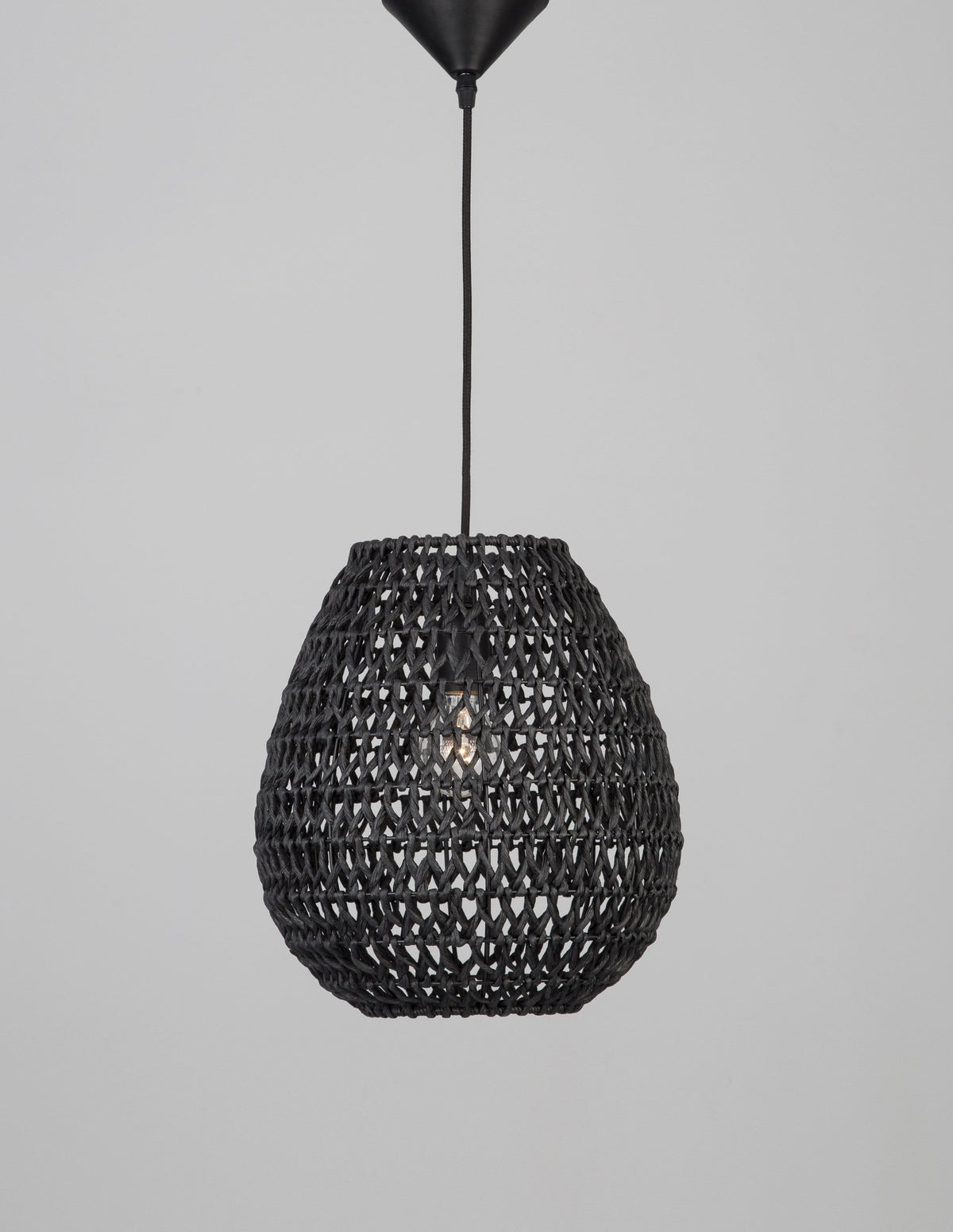 Suspension Griffin noire, rotin