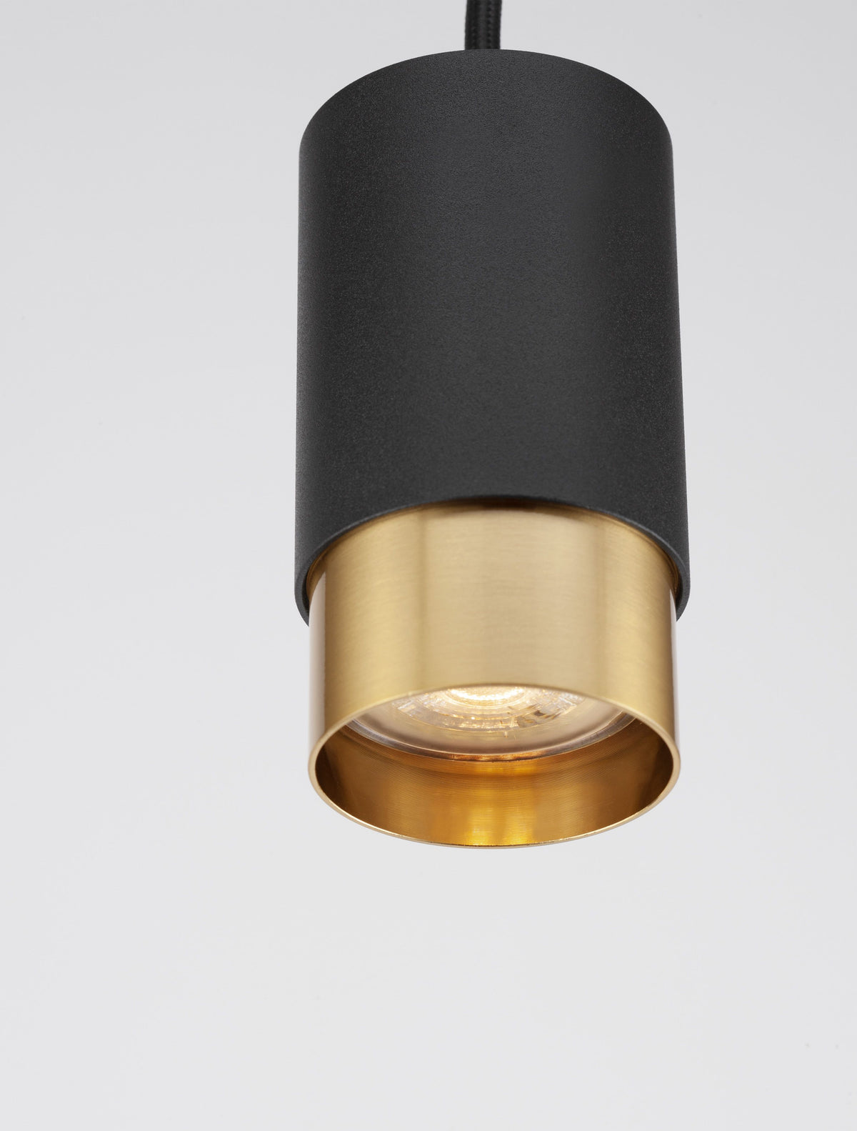 Suspension Pongo noire, H 160,8 cm