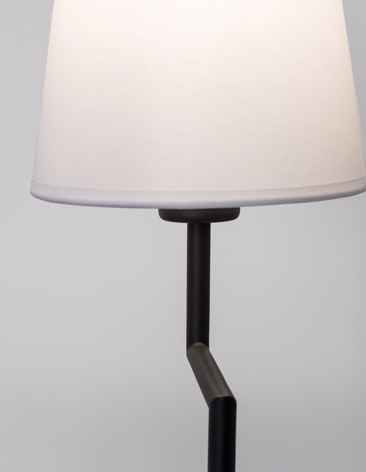 Lampe à poser Savona noire, tissu