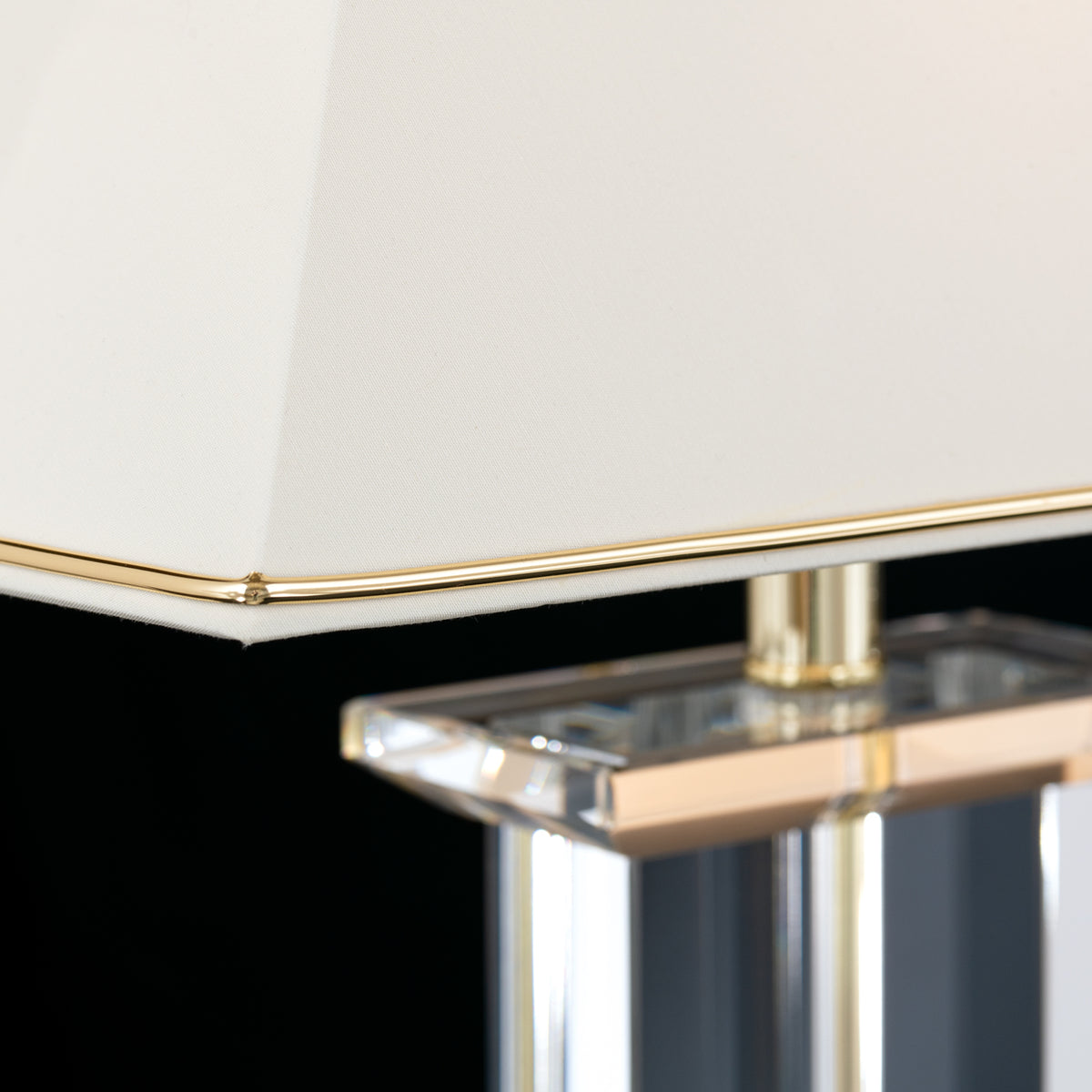Lampe a poser OLA41202