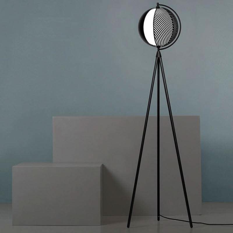 Lampadaire design LED tripod et boule en fer noir Swedish | Designix - Luminaire - https://designix.fr
