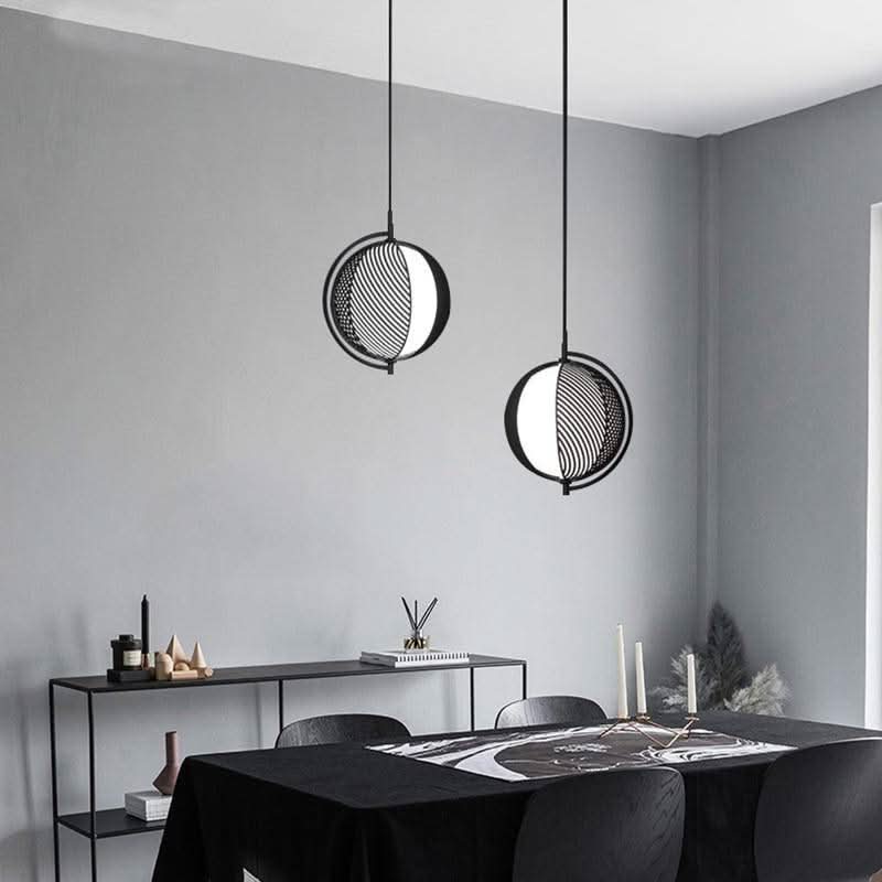 Lampadaire design LED tripod et boule en fer noir Swedish | Designix - Luminaire - https://designix.fr