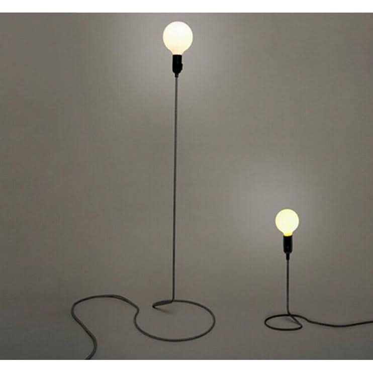 Lampadaire minimaliste sur pied | Designix - Luminaire - https://designix.fr