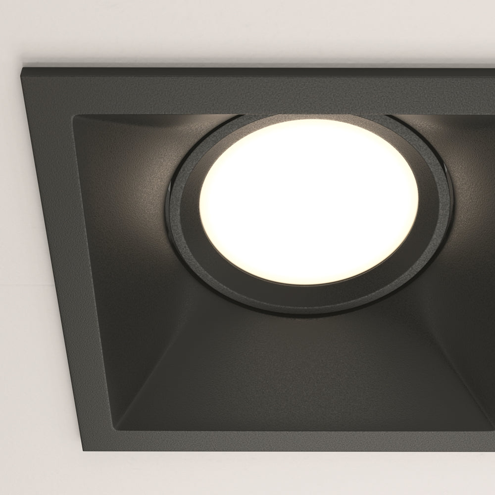 Dot Spot noir