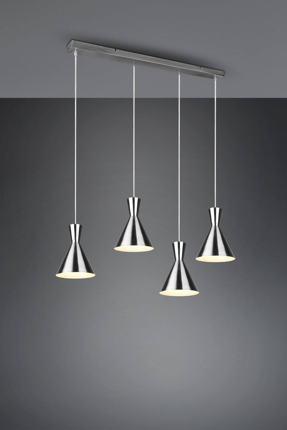 Présentation produit sur fond gris : quatre cônes nickel suspendus sous une barre.