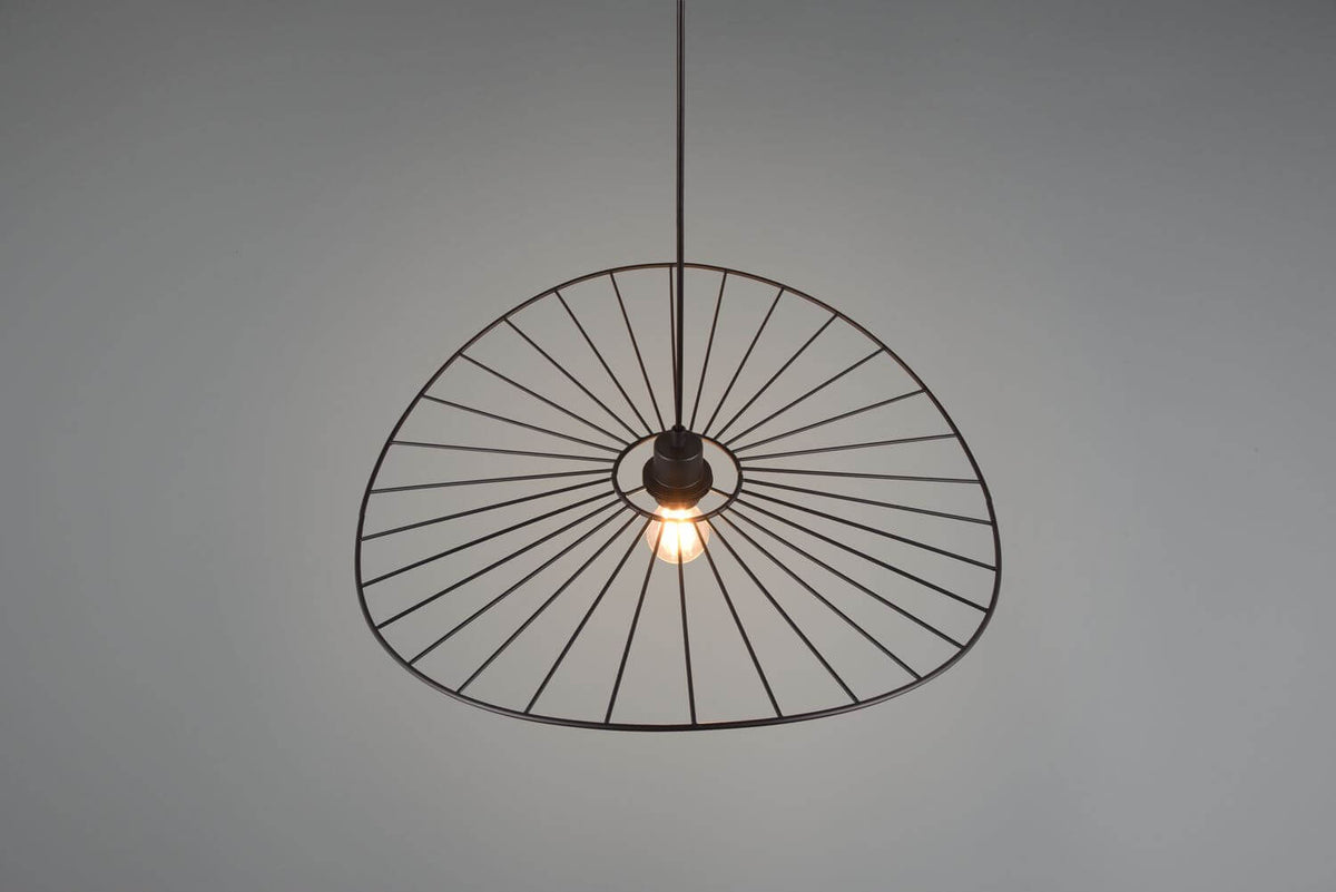 Suspension Chapeau noire mat