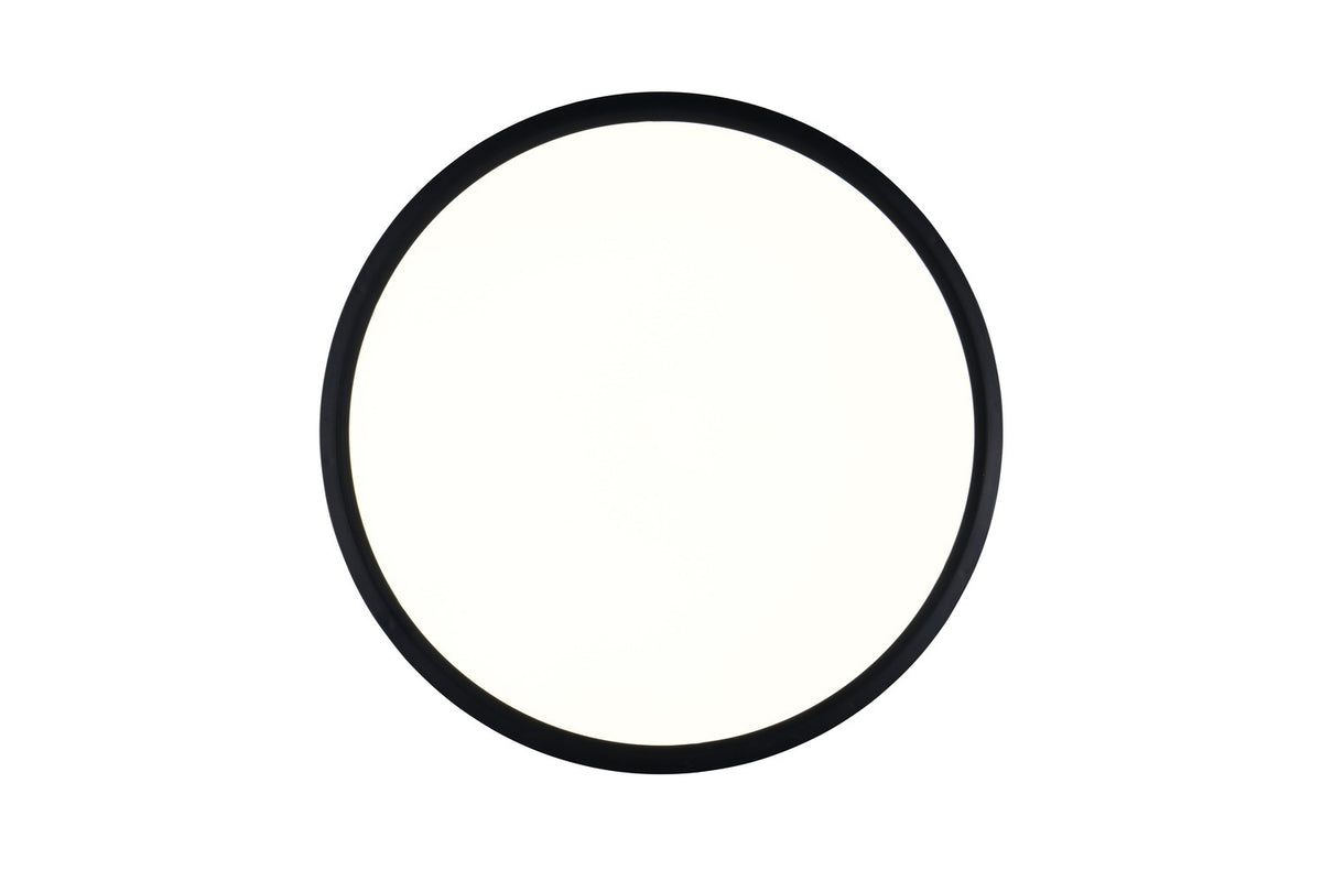 Vue parfaitement circulaire du plafonnier, cerclage noir et diffuseur blanc uni.