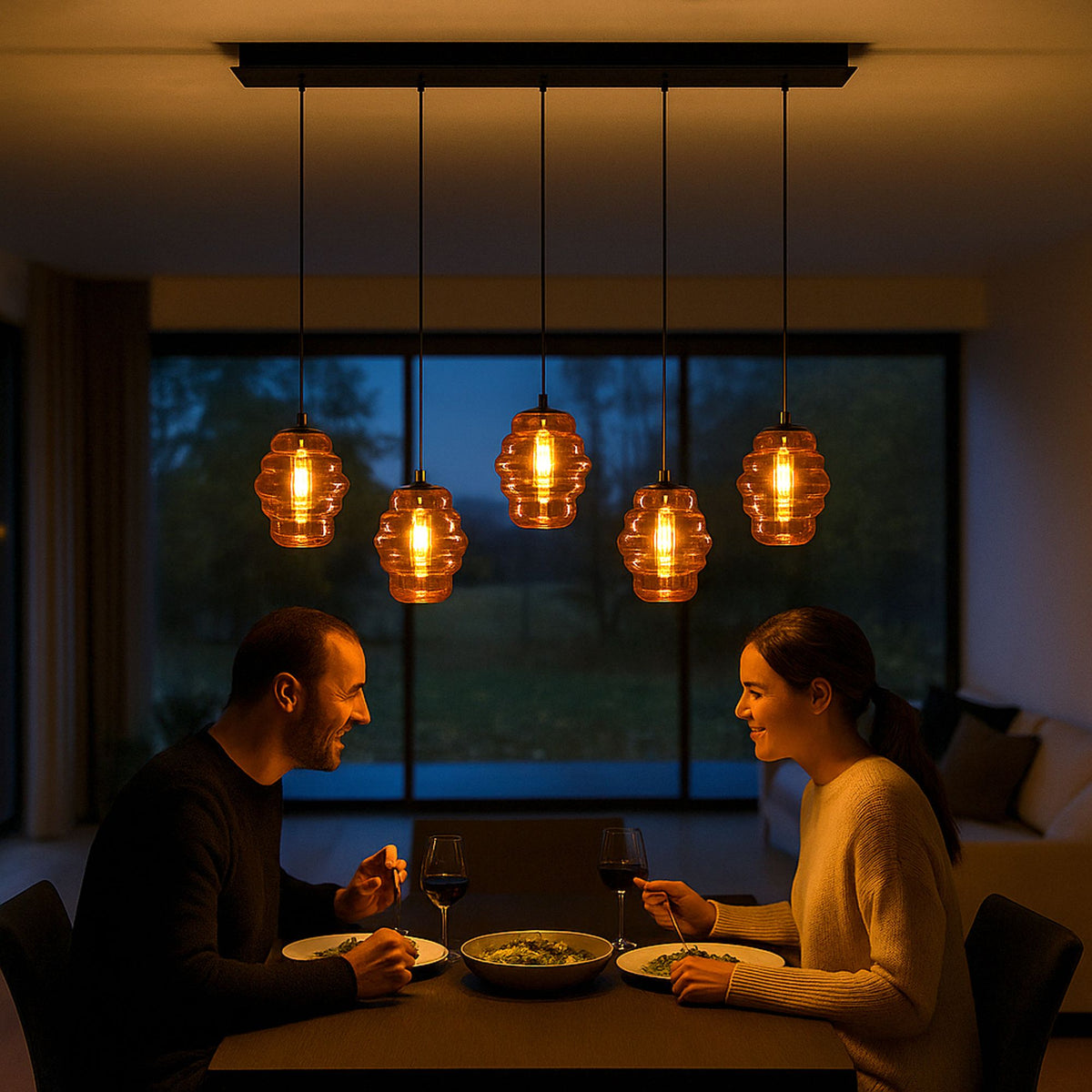 Suspension de table Echos 5 lumières, longueur 160 cm, verres Ø 18 cm
