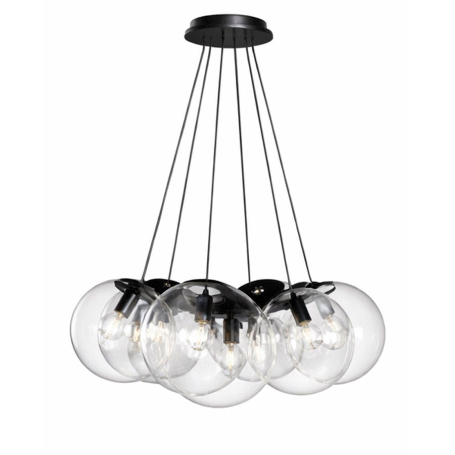 Produit de face sur fond blanc, sept globes en verre transparent et cordons noirs