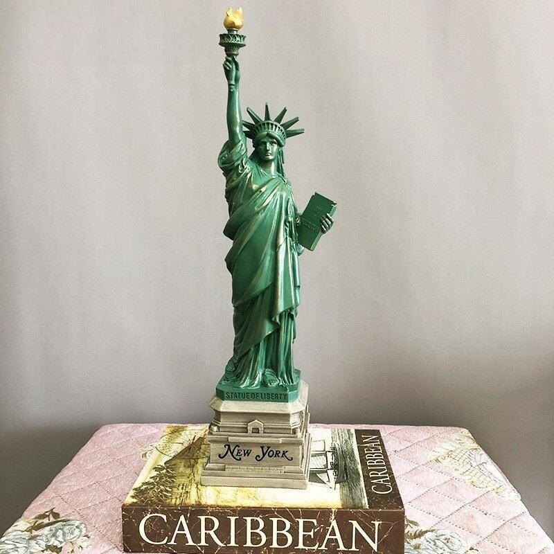 Statue de la liberté Modèle réduit Accessoires de bureau Objets de collection | Designix - Amazon - https://designix.fr/