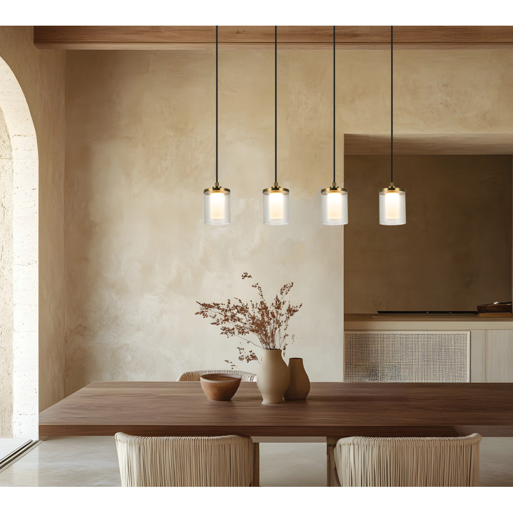 Vue de face au-dessus d'une table en bois, quatre cylindres diffusant une lumière chaude