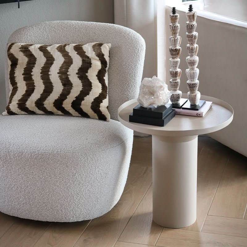 Table D'Appoint Design Moderne Avec Rebord Surélevé | VYRA - Designix