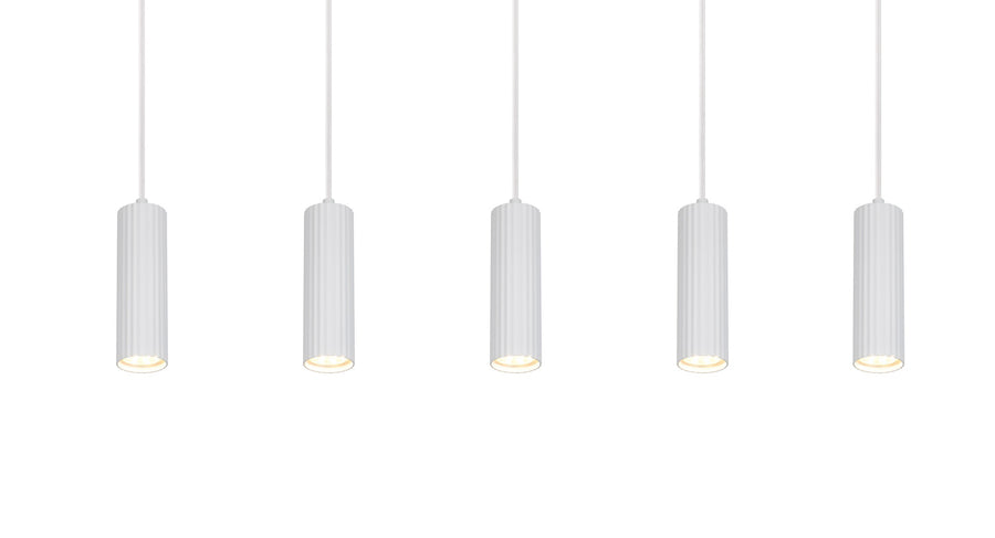 Les cinq cylindres allumés diffusant une lumière chaude vers le bas