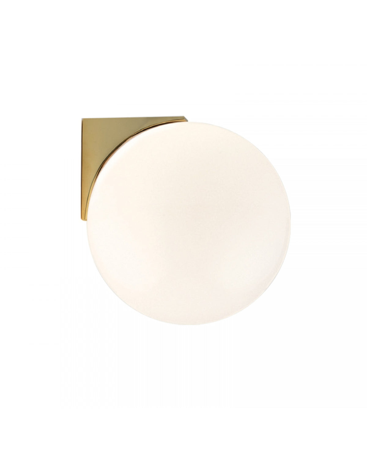 Vue rapprochée du globe blanc et de la platine laiton à bords courbés, fond neutre.