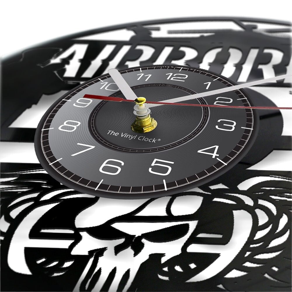 Horloge Murale Design | Airborne Forces | Designix - Horloge murales    - https://designix.fr/