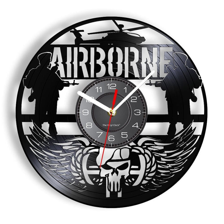 Horloge Murale Design | Airborne Forces | Designix - Horloge murales Sans LED 30 cm  - https://designix.fr/