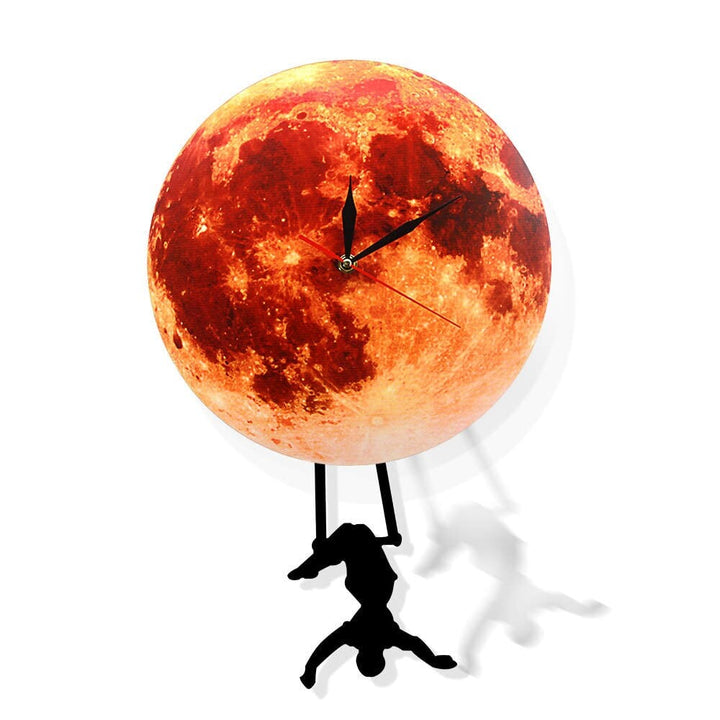 Horloge Murale Design | Balance toi sur la Lune | Designix - Horloge murales C   - https://designix.fr/