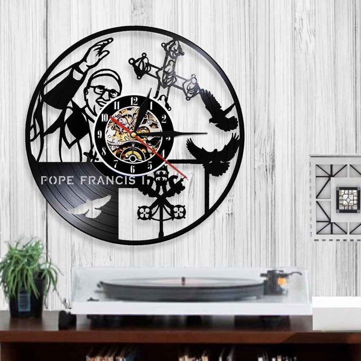Horloge Murale Design | Pape François | Designix - Horloge murales    - https://designix.fr/