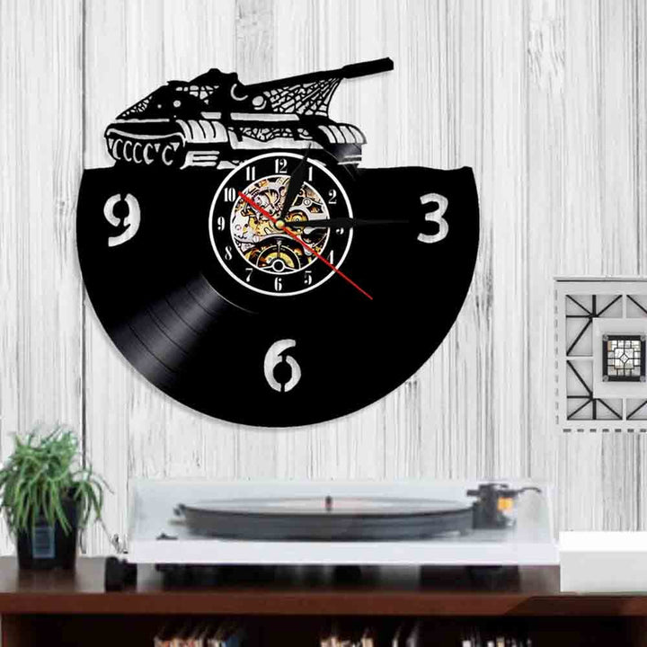 Horloge murale design | Tank | Designix - Horloge murales    - https://designix.fr/