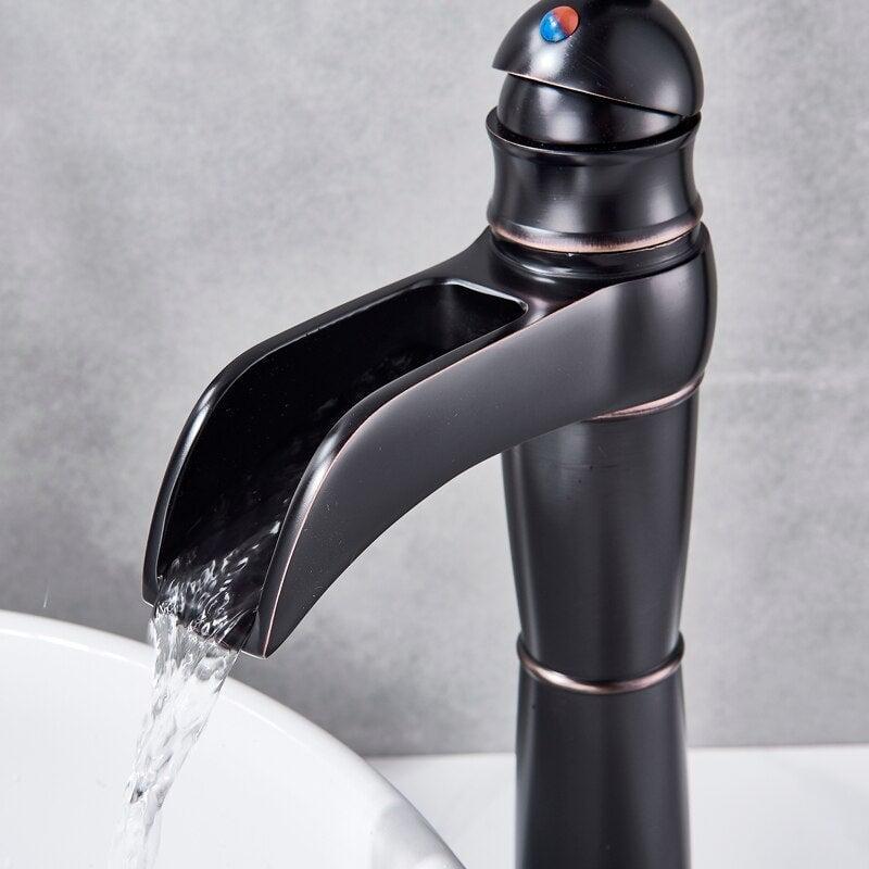 Mitigeur Cascade Lavabo | Esprit Intemporel - Designix Mitigeur Lavabo Noir & Bronze