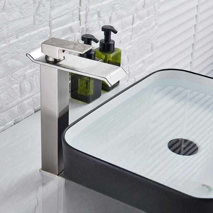 Mitigeur Cascade Lavabo | Essence Chromatique | Designix - Mitigeur Lavabo    - https://designix.fr/