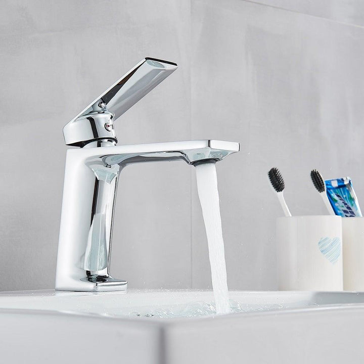 Mitigeur Lavabo Bec Long | Charme Épuré - Designix Mitigeur Lavabo Blanc & Or