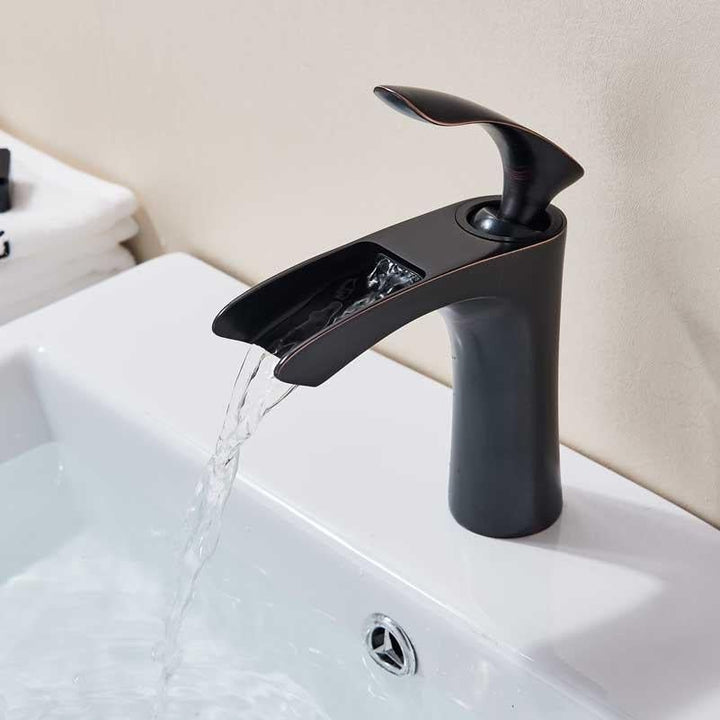 Mitigeur Lavabo Cascade | Esthétique Futuriste - Designix Mitigeur Lavabo Noir & Bronze